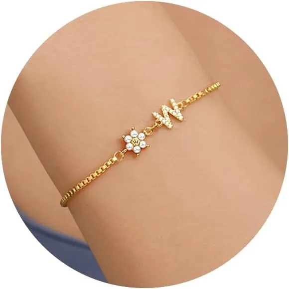 Bridesmaid Proposal Gifts Initial Bracelet for Women with Flower Pearl Bracelets for Teen Girl with Letter 14k Gold Plated Bracelet with Floral Adjustable Wedding Flower Girl Gift Junior Bridesmaid Bracelets Jewelry