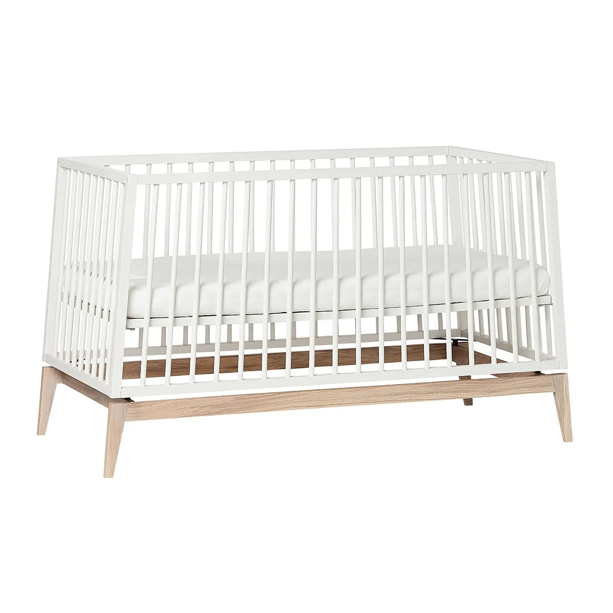 Leander Luna Cot