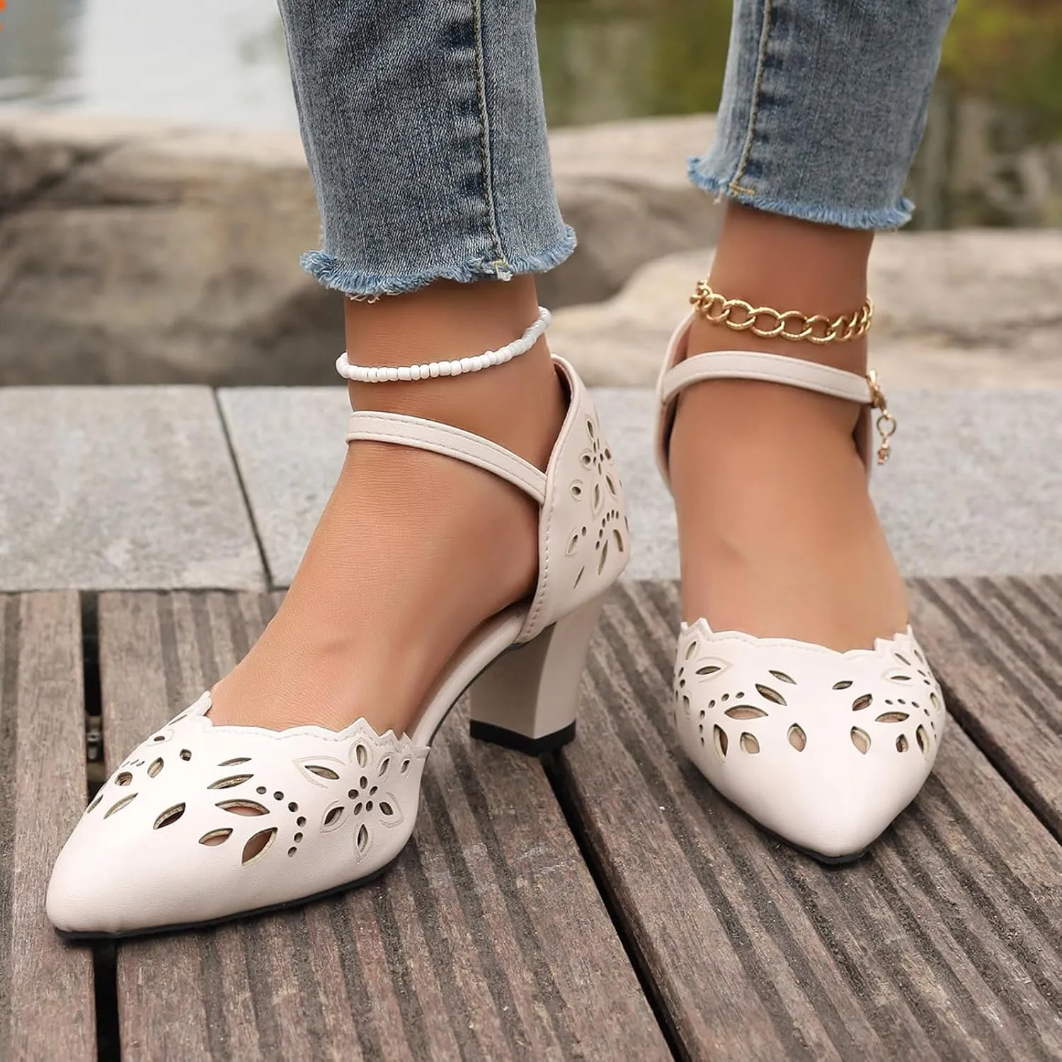 Women's Sandals Black Ladies Pointed Toe Flower Hollow Out Soft Leather Pendant Buckle Large Size Platform Sandals Women