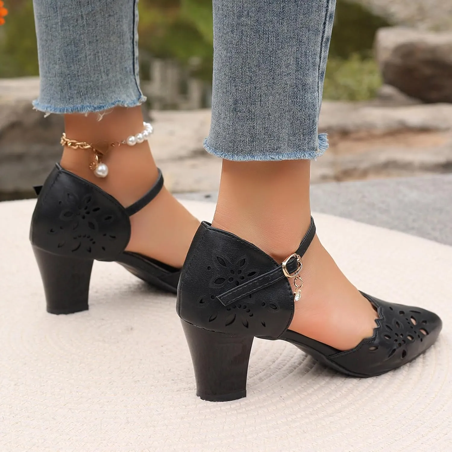 Women's Sandals Black Ladies Pointed Toe Flower Hollow Out Soft Leather Pendant Buckle Large Size Platform Sandals Women