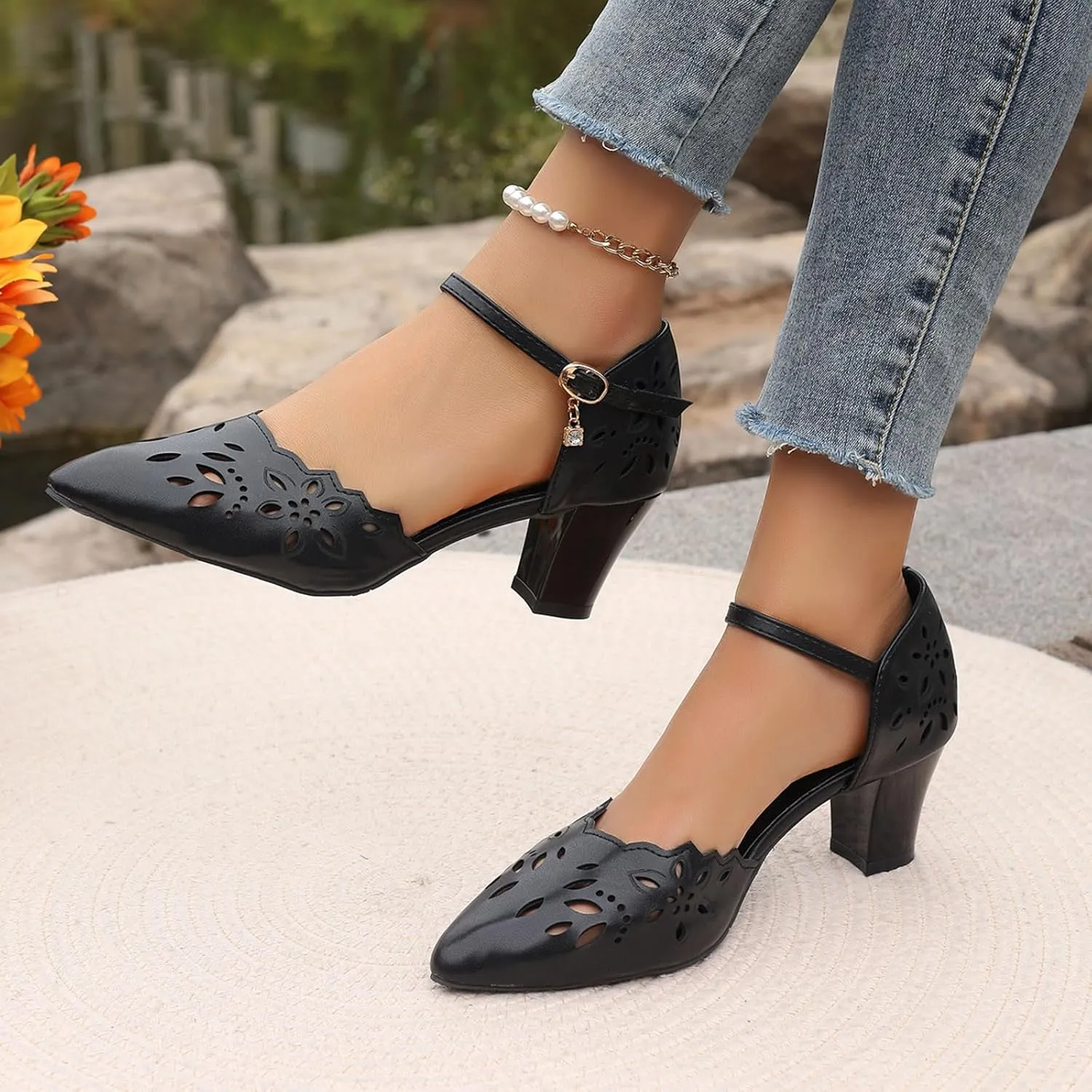 Women's Sandals Black Ladies Pointed Toe Flower Hollow Out Soft Leather Pendant Buckle Large Size Platform Sandals Women